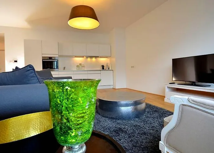Residence, Naschmarkt - Karlsplatz