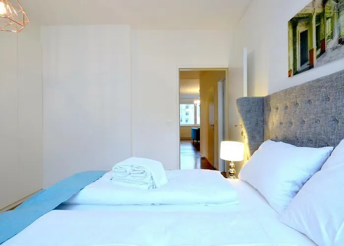 Residence, Naschmarkt - Karlsplatz